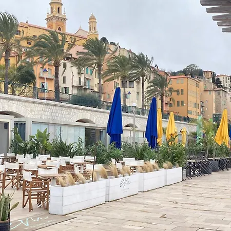 Au Riviera Palace, Magnifique *